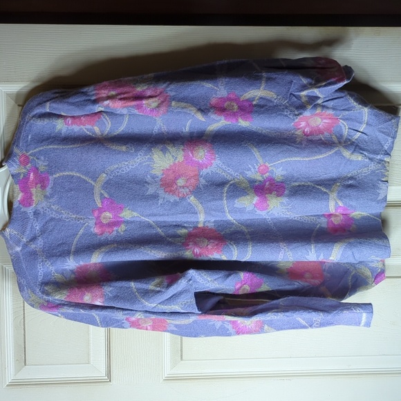 Ladies medium Studio by Michelle Stuart - Picture 2 of 2